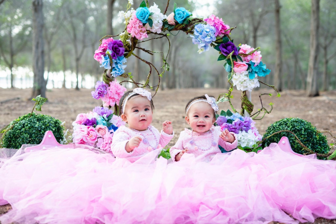 Twins from Abu Dhabi celebrating one year old birthday with Lee Women's Hospital